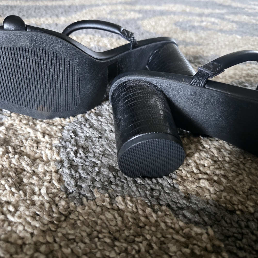 DV by Dolce Vita Black Women's Heeled Sandals - Size 6.5 - Picture 3 of 5